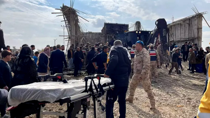 Urfa'da beton dökümü srasnda göçük: 2 içi hayatn kaybetti, 3 içi yaraland